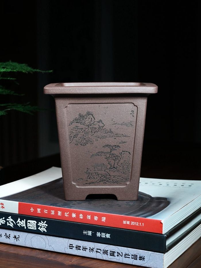 凹开窗宽口四方签筒