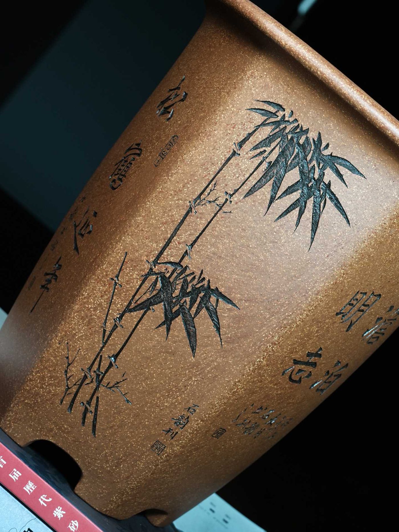 飘口六方金钟紫砂兰花盆 实拍角度13