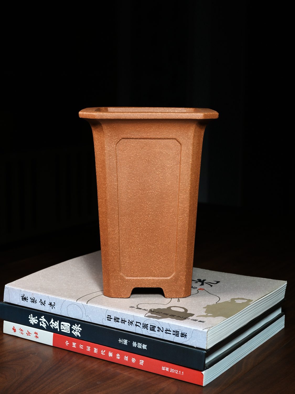 凹开窗切角四方签筒盆