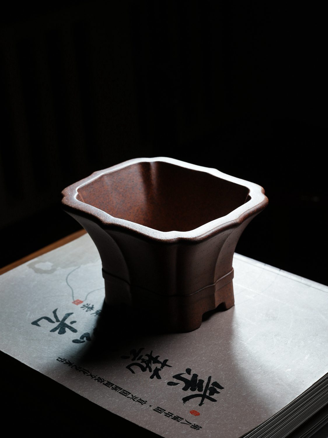 玉带菱花盆 实拍角度4