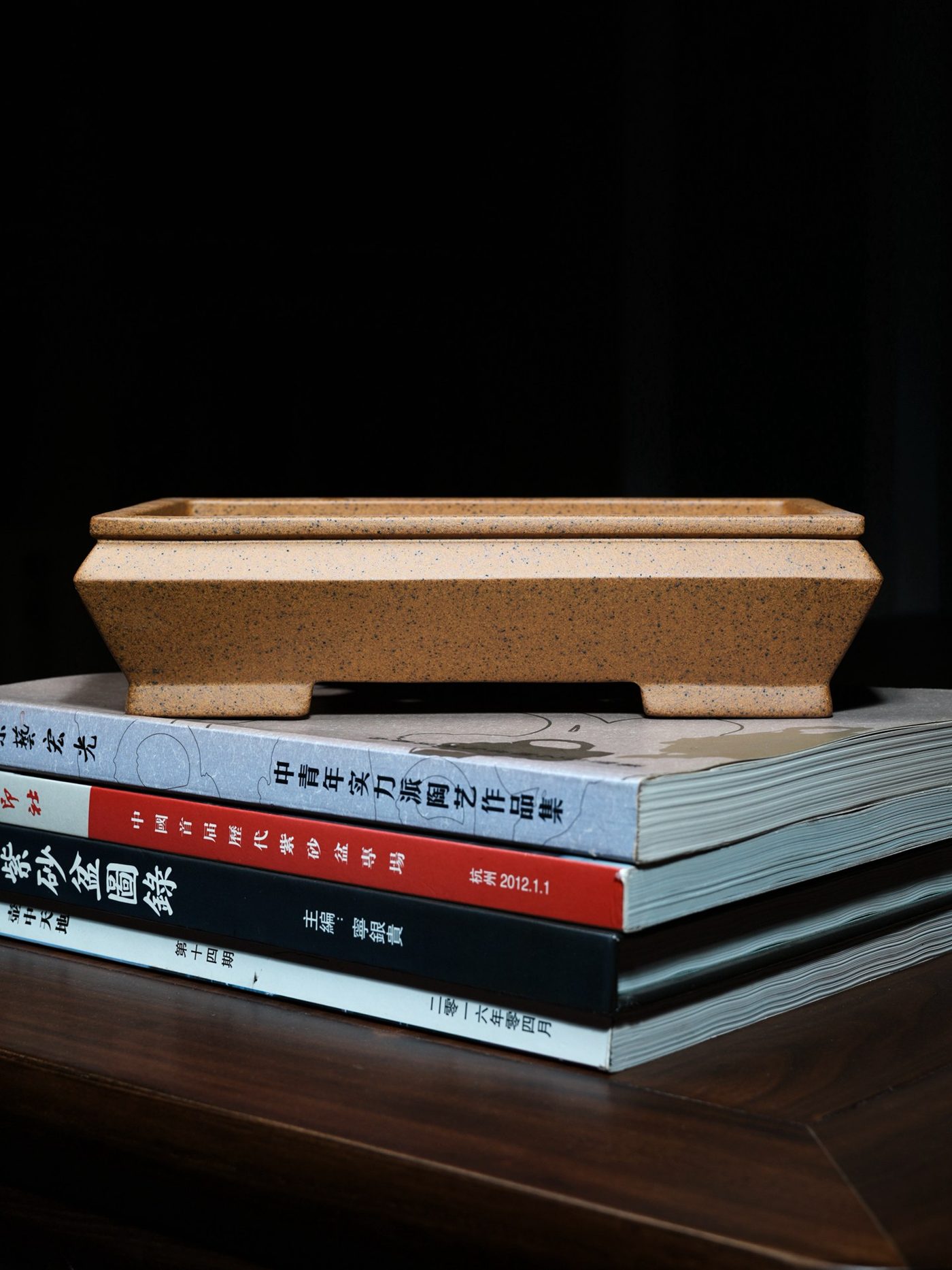 折肩长方马槽 · 紫砂花盆 实拍角度2