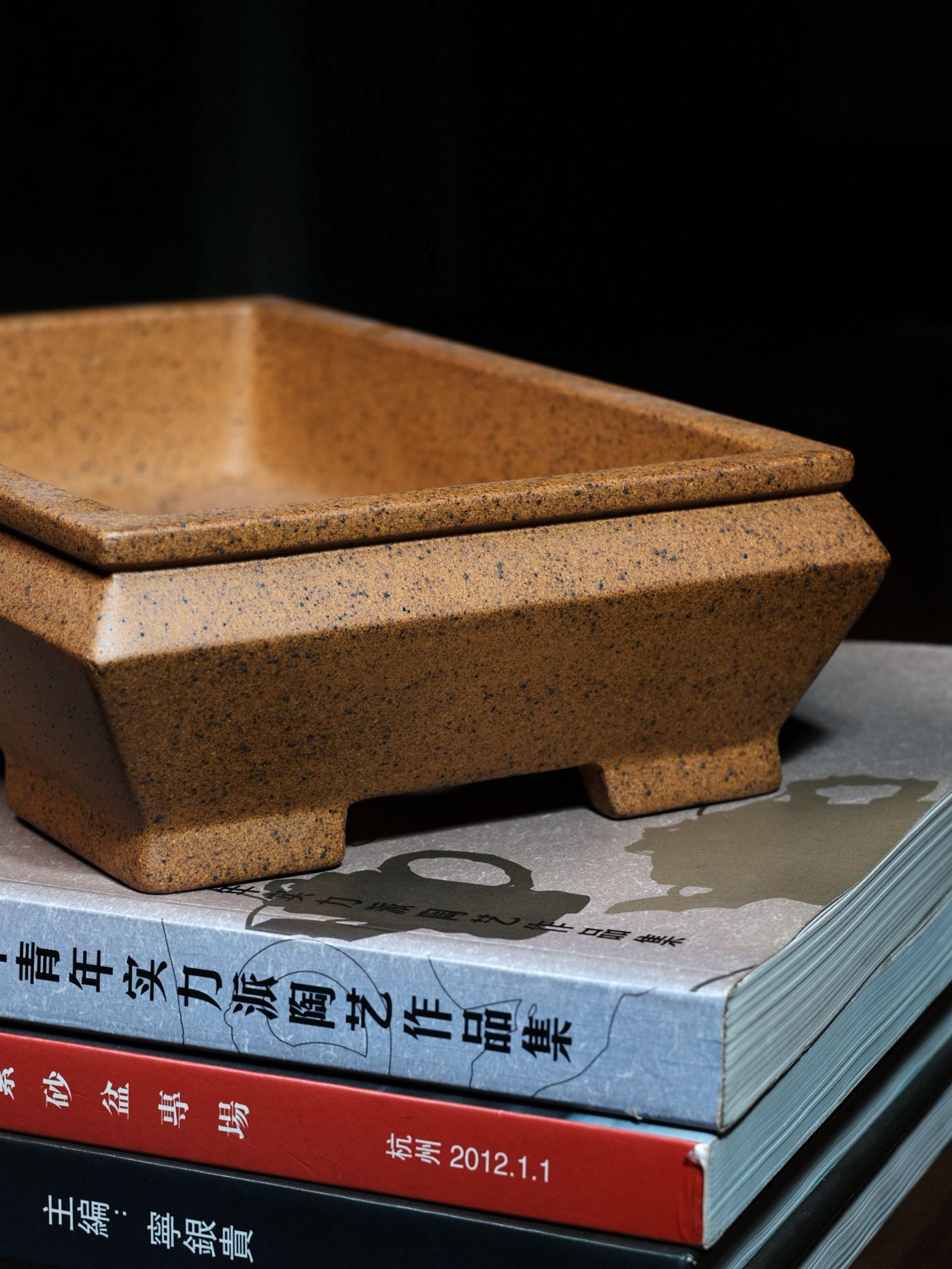 折肩长方马槽 · 紫砂花盆 实拍角度4